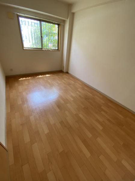 寝屋川市田井西町のマンション