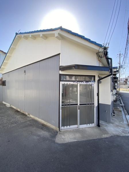 寝屋川市萱島東１丁目のテラスハウス
