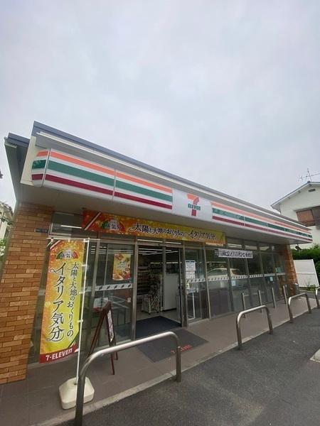 寝屋川市国松町のマンション(セブンイレブン寝屋川成田町店)