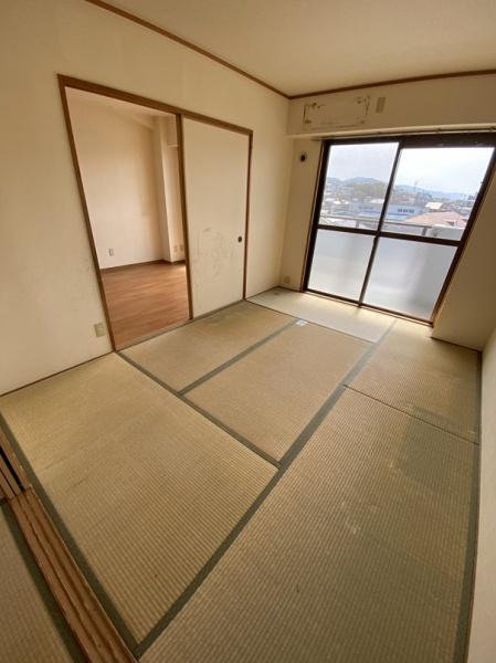 寝屋川市国松町のマンション