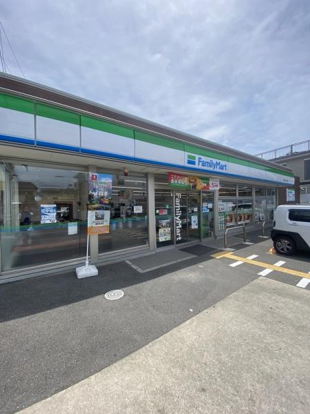 寝屋川市北大利町のアパート(ファミリーマート寝屋川大利町店)