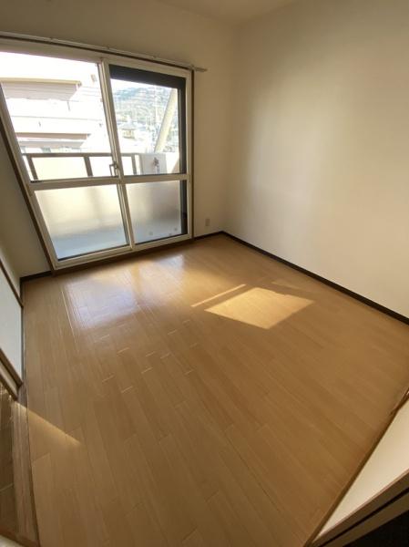 四條畷市中野本町のマンション