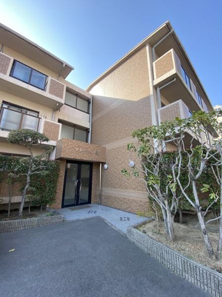 四條畷市中野本町のマンション