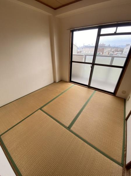 寝屋川市池田３丁目のマンション
