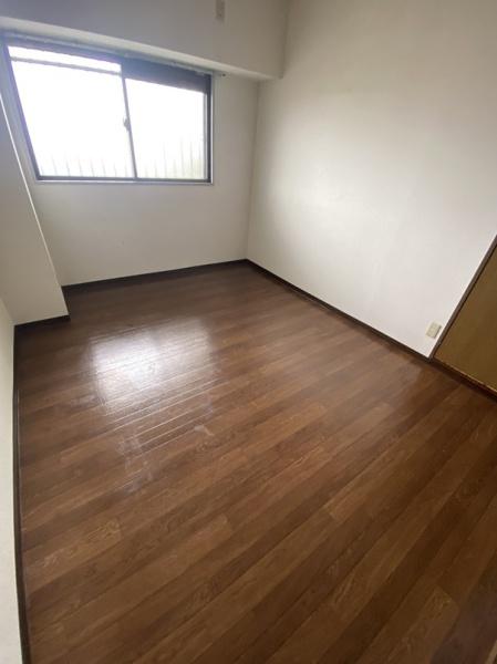 寝屋川市出雲町のマンション
