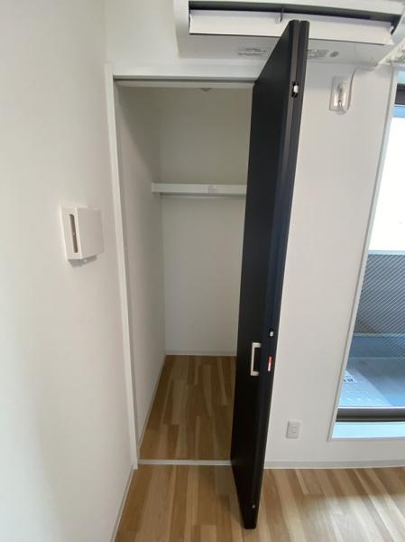 寝屋川市高柳４丁目のアパート