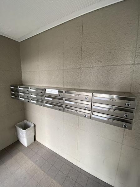 寝屋川市上神田１丁目のマンション