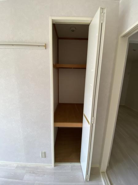 寝屋川市上神田２丁目のマンション