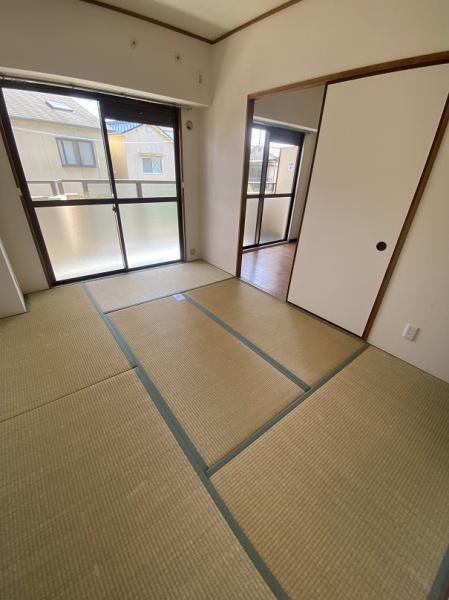 寝屋川市高柳２丁目のマンション