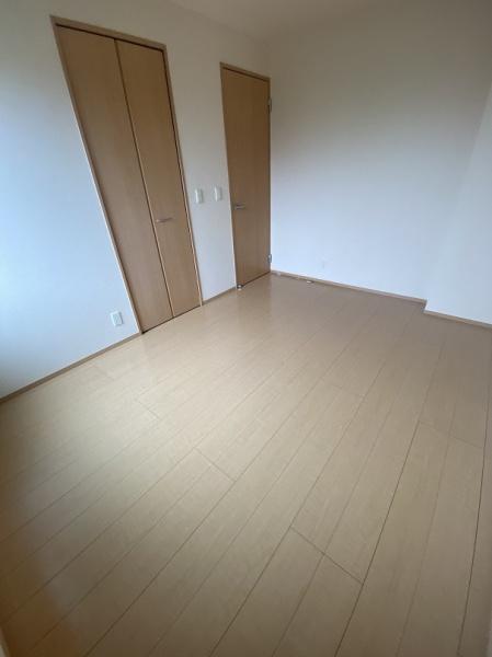寝屋川市高柳５丁目のアパート