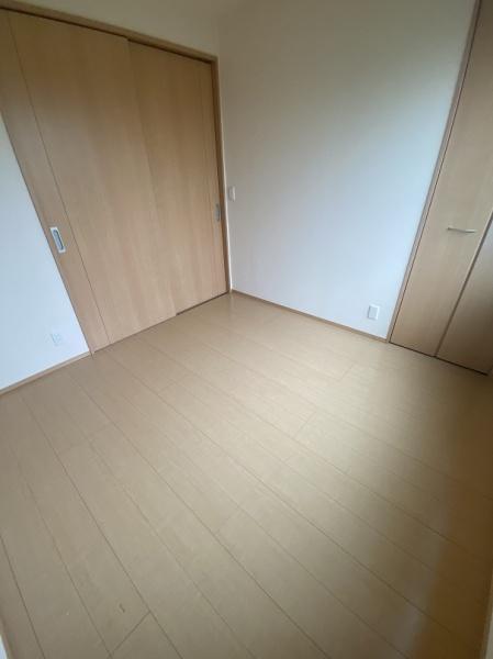 寝屋川市高柳５丁目のアパート