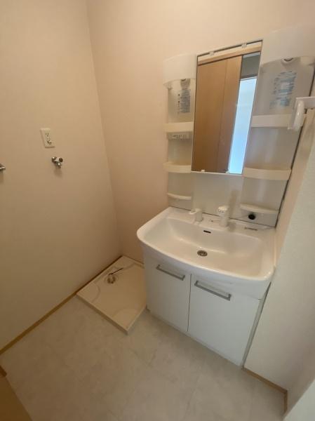 寝屋川市高柳５丁目のアパート