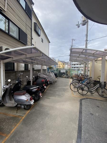寝屋川市下神田町のマンション