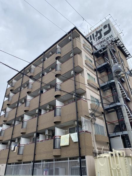 寝屋川市下神田町のマンション