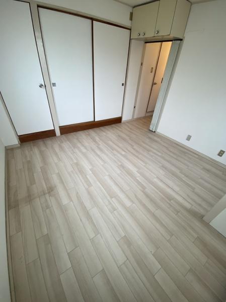 寝屋川市東神田町のマンション