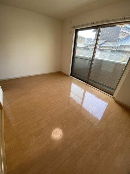 寝屋川市池田３丁目のマンション