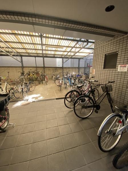 門真市野里町のマンション