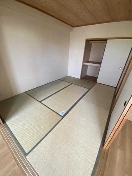 寝屋川市秦町のマンション