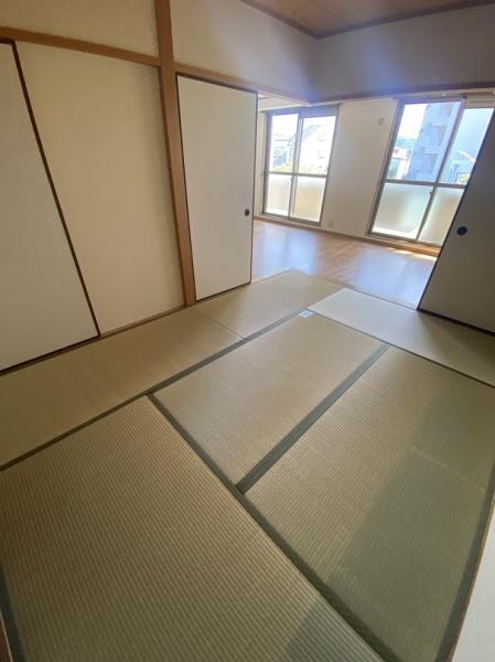 寝屋川市秦町のマンション