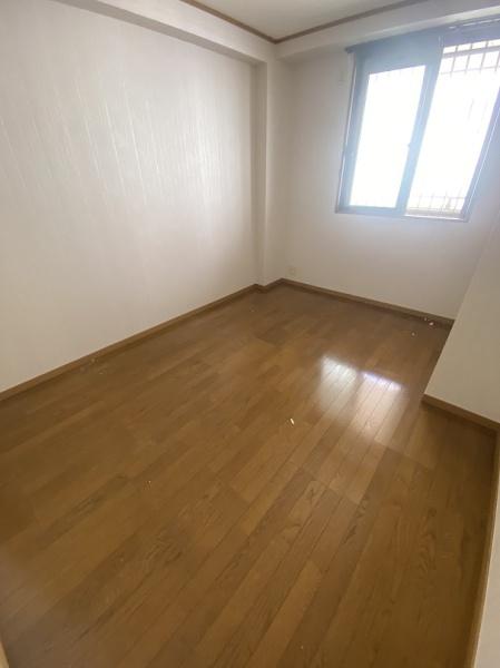 寝屋川市秦町のマンション