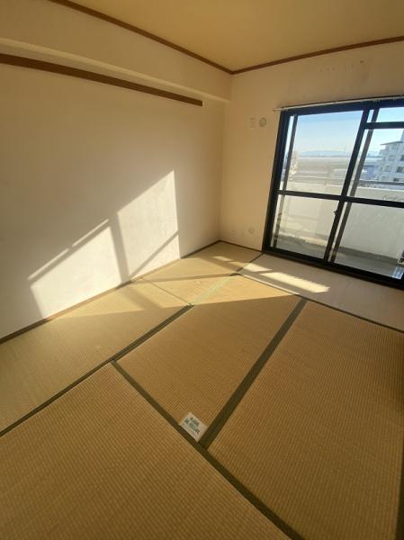 寝屋川市下木田町のマンション