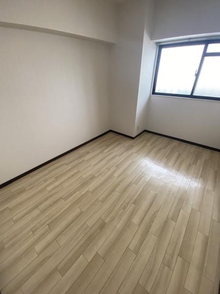 寝屋川市下木田町のマンション