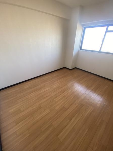 寝屋川市下木田町のマンション