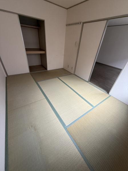 門真市五月田町のアパート