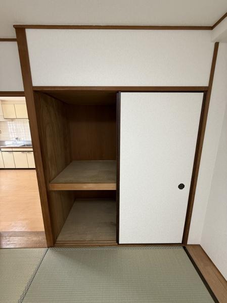 寝屋川市大利町のマンション