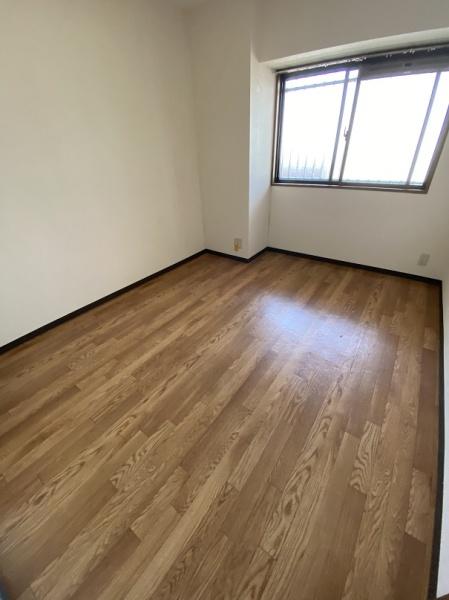 寝屋川市池田新町のマンション