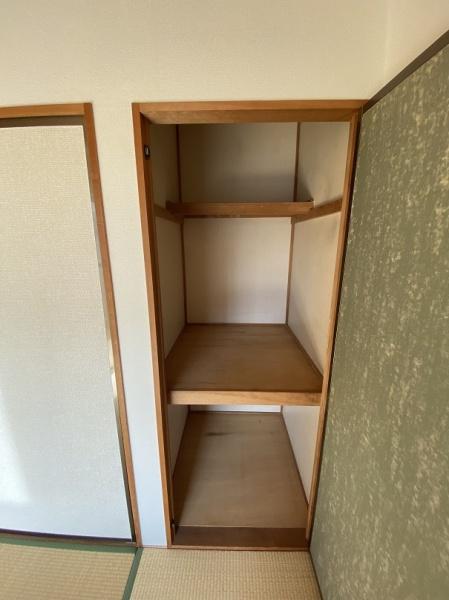 寝屋川市上神田１丁目のマンション