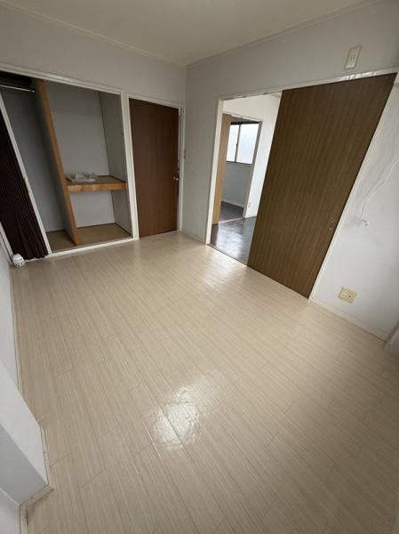 寝屋川市高柳５丁目のマンション