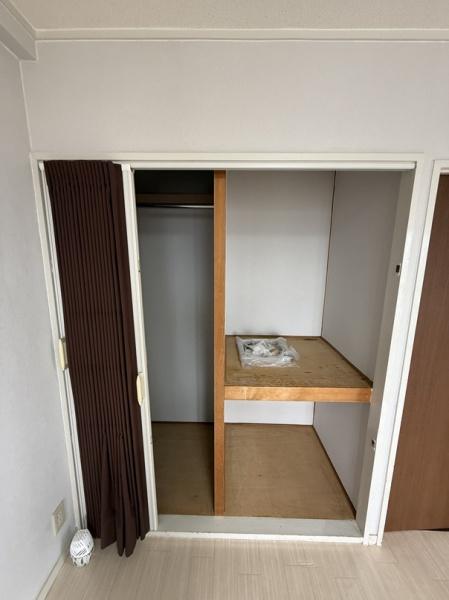 寝屋川市高柳５丁目のマンション