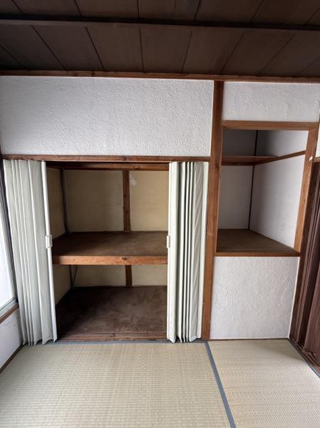 寝屋川市萱島東２丁目のテラスハウス