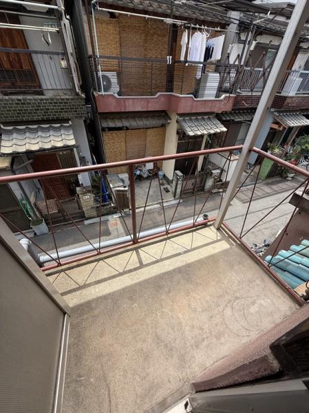 寝屋川市萱島東２丁目のテラスハウス