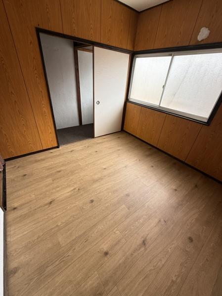 寝屋川市萱島東２丁目のテラスハウス