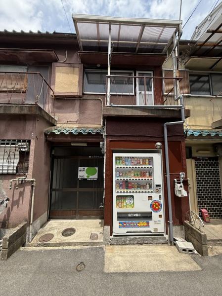 寝屋川市萱島東２丁目のテラスハウス