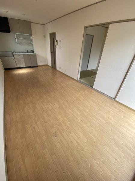 門真市五月田町のアパート