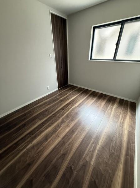 寝屋川市豊野町の貸家