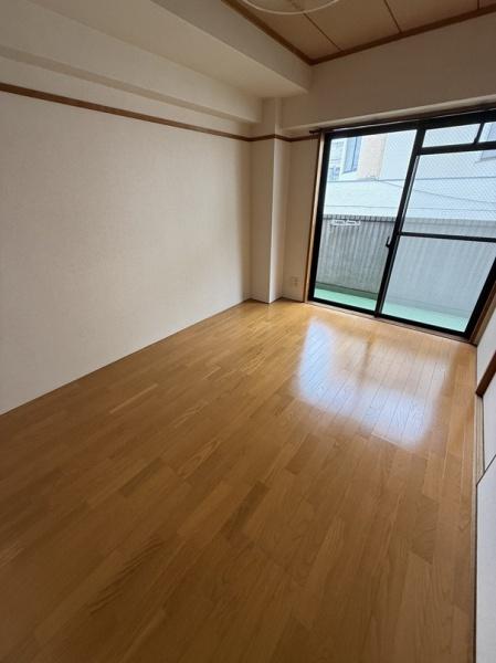 寝屋川市八坂町のマンション