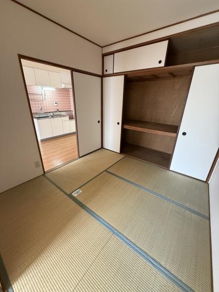 寝屋川市高柳２丁目のマンション