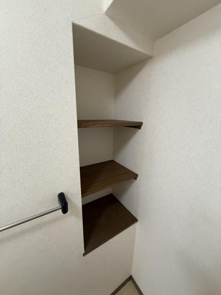 寝屋川市高柳２丁目のマンション