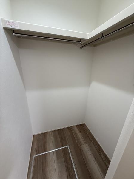 門真市泉町のアパート