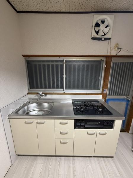 寝屋川市萱島東２丁目のテラスハウス