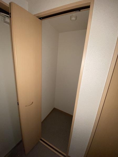 寝屋川市松屋町のマンション