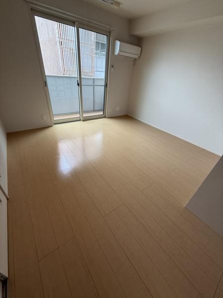 寝屋川市高倉１丁目のアパート