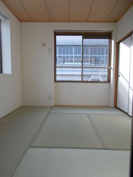 寝屋川市東神田町のマンション