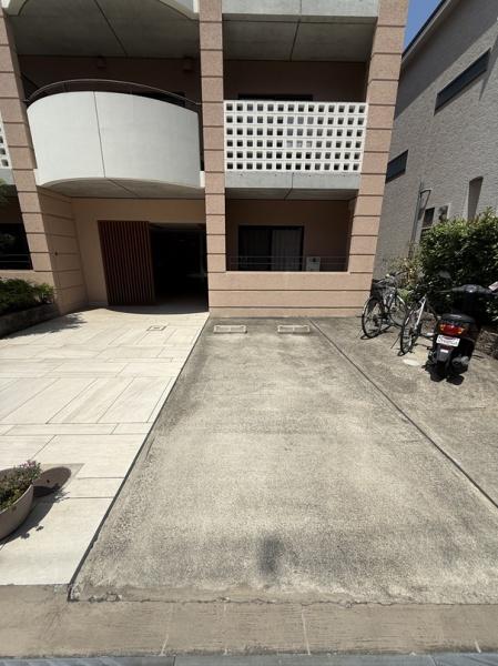寝屋川市初町のマンション