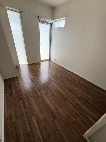 寝屋川市高柳５丁目のマンション