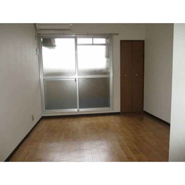 寝屋川市高柳１丁目のマンション